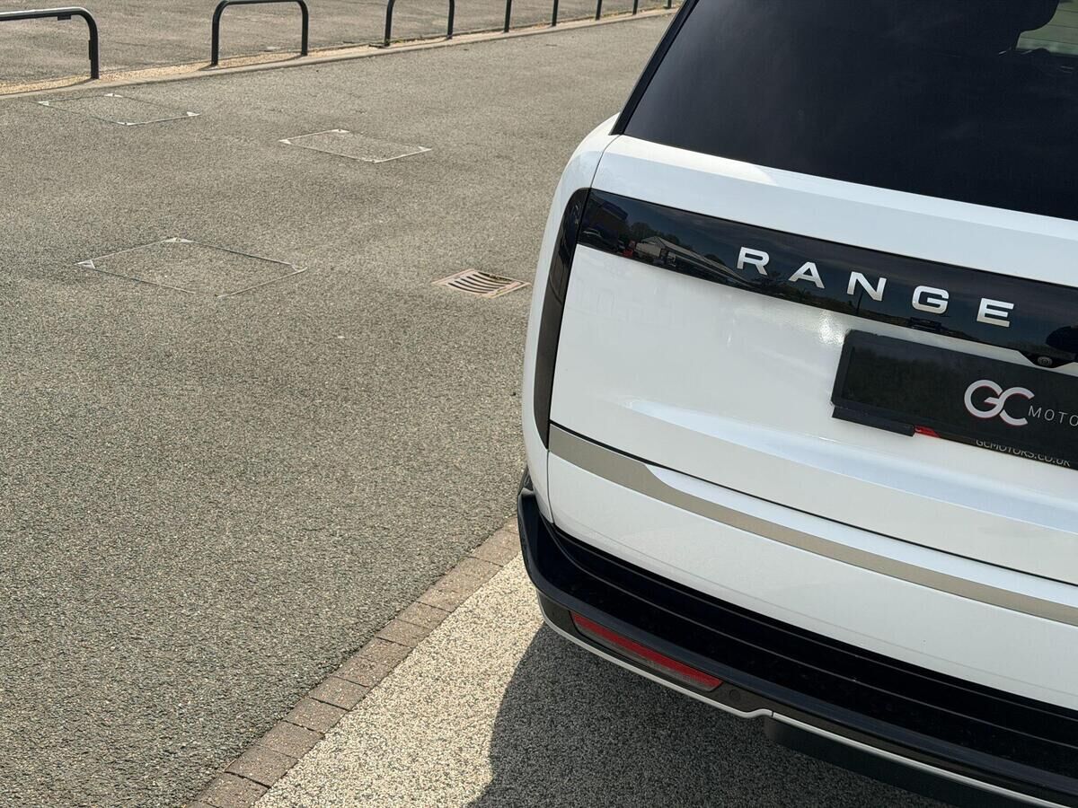Land Rover Range Rover Range Rover Gallery Image