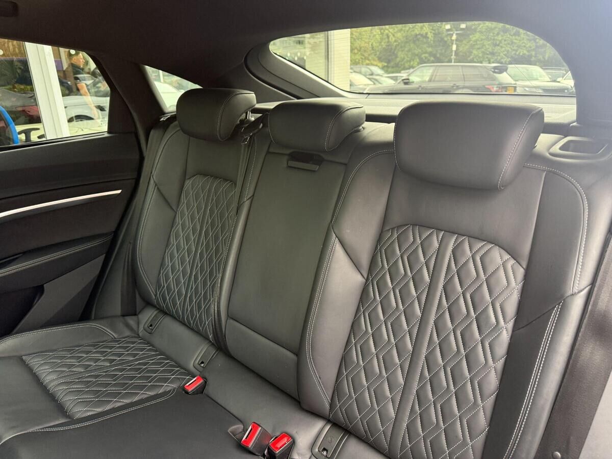Audi Q8 e-tron Q8 e-tron Gallery Image