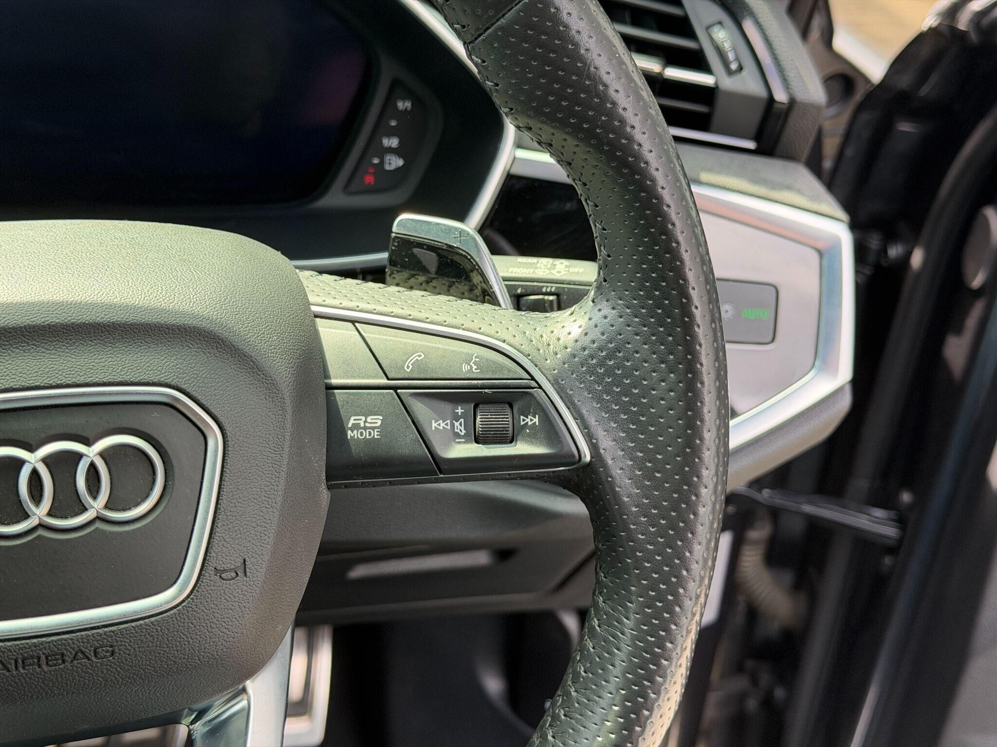 Audi RS Q3 RS Q3 Gallery Image