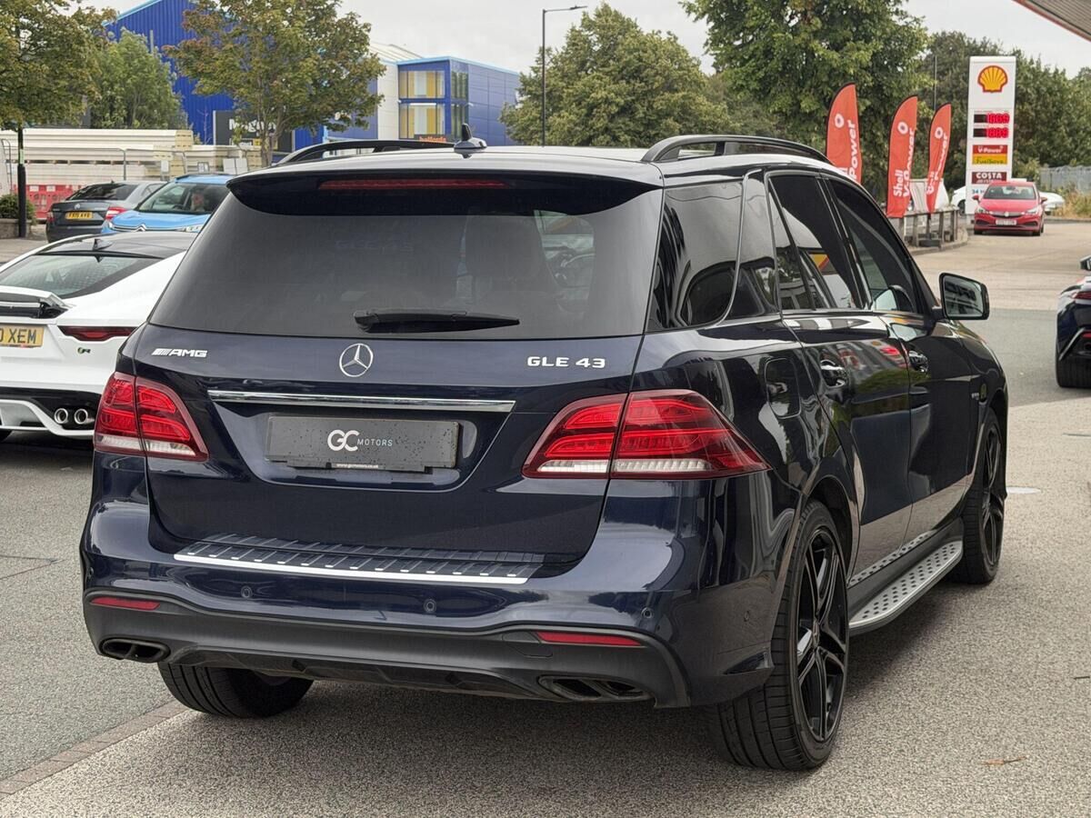 Mercedes-Benz GLE GLE Gallery Image