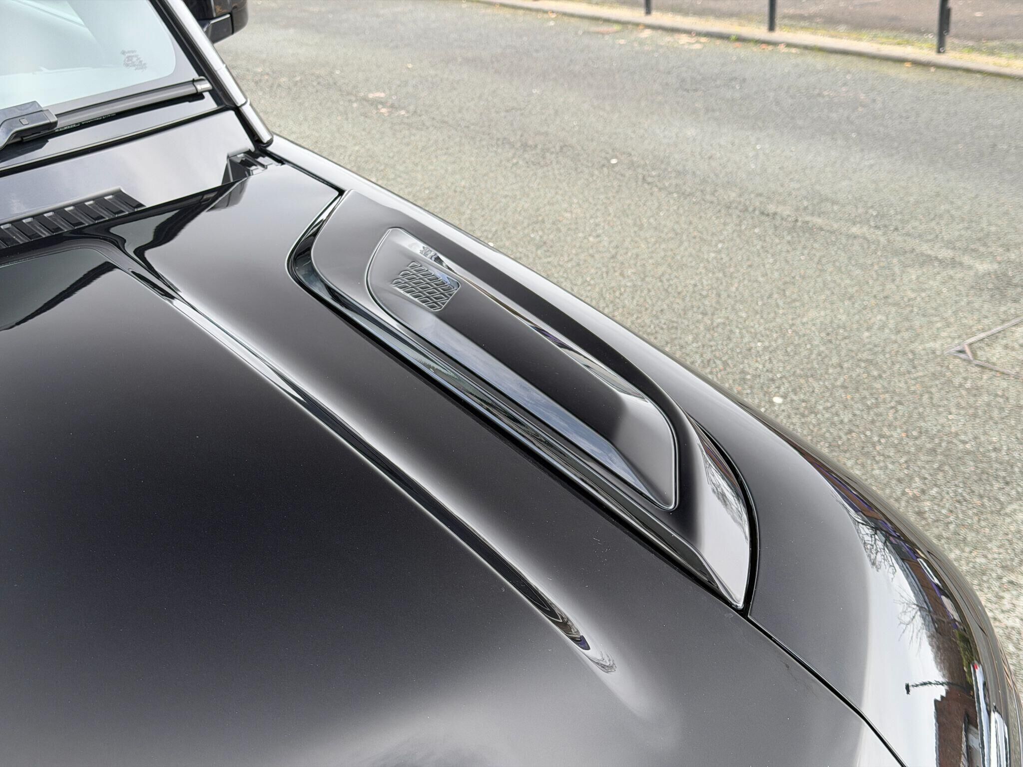 Land Rover Defender 110 Defender 110 Gallery Image