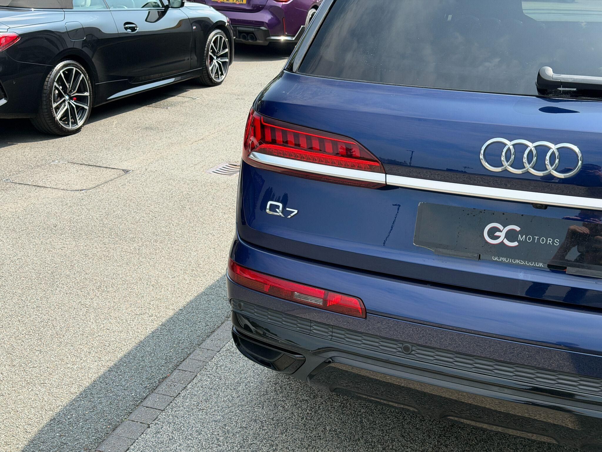 Audi Q7 Q7 Gallery Image