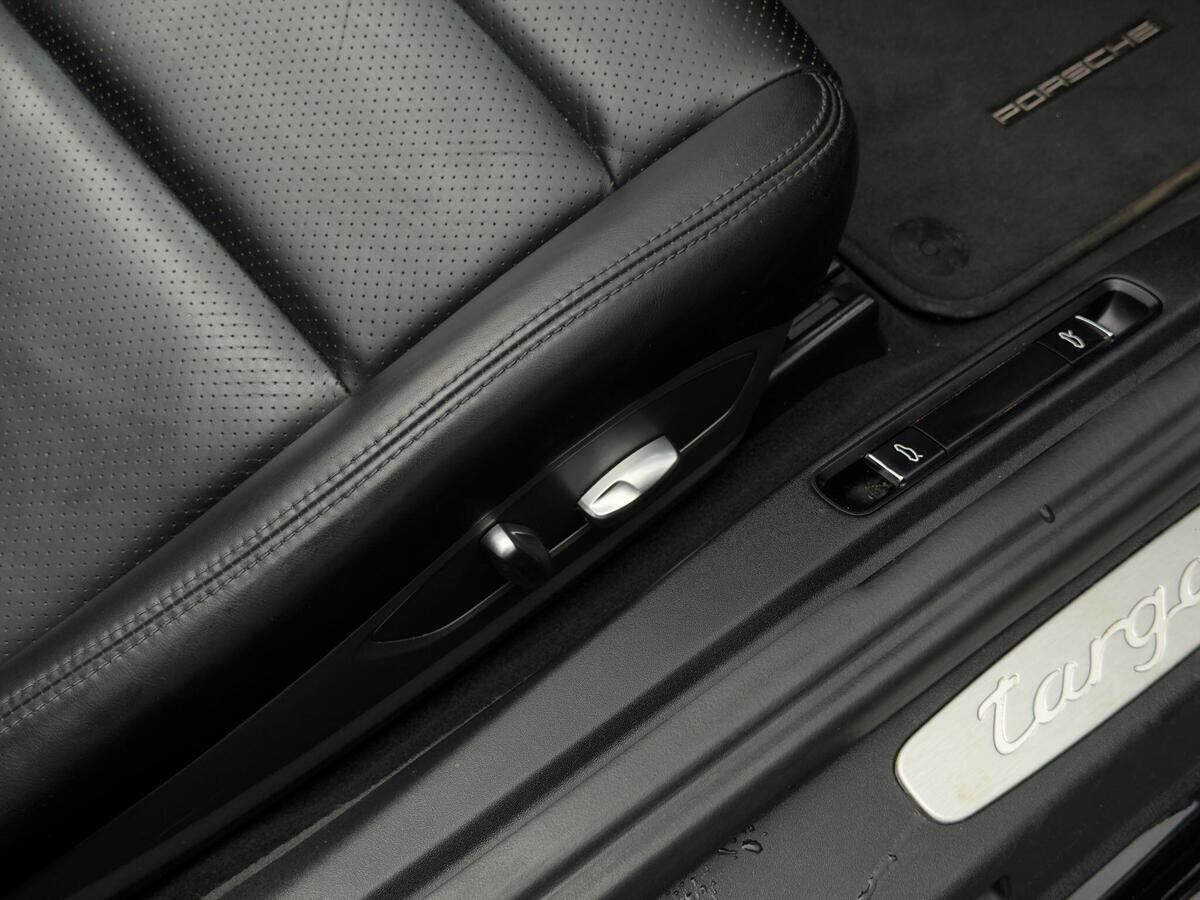 Porsche 911 911 Gallery Image