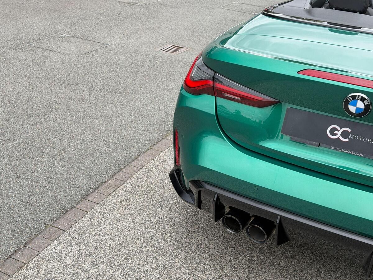 BMW M4 M4 Gallery Image