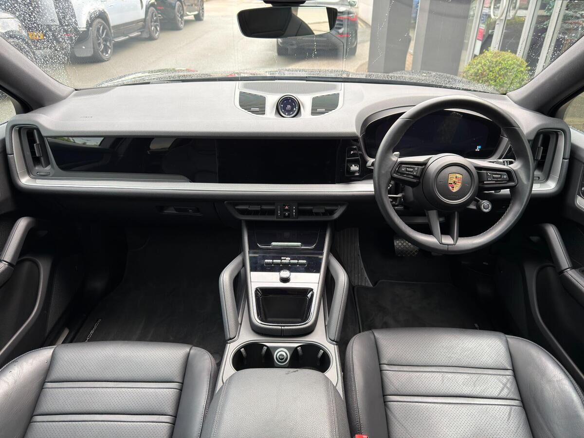 Porsche Cayenne Cayenne Gallery Image