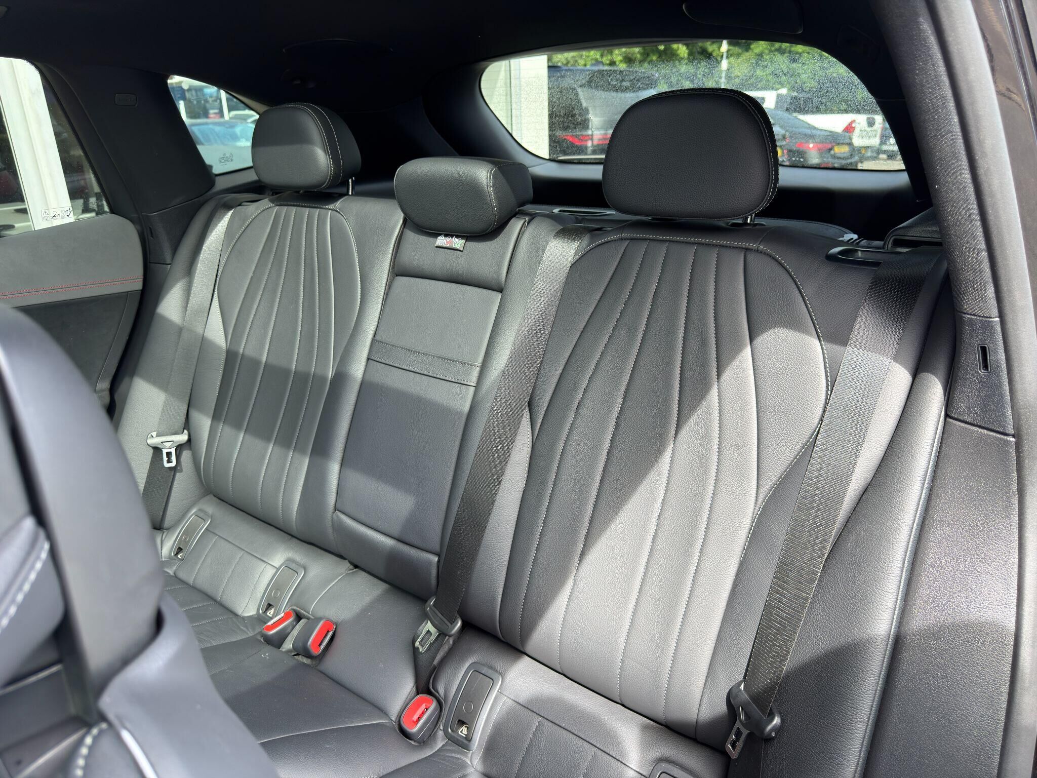 Mercedes-Benz EQE EQE Gallery Image
