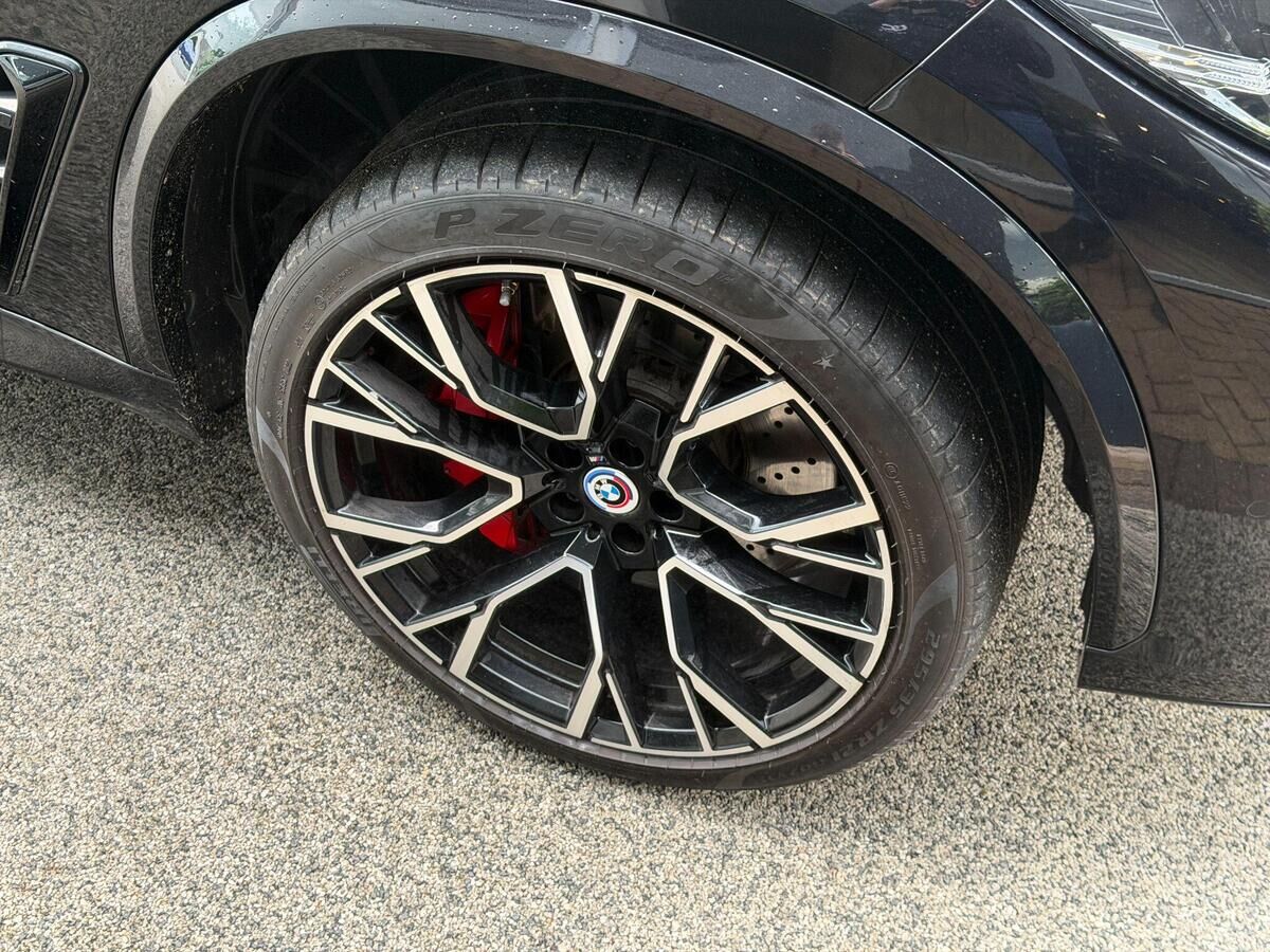 BMW X5 M X5 M Gallery Image