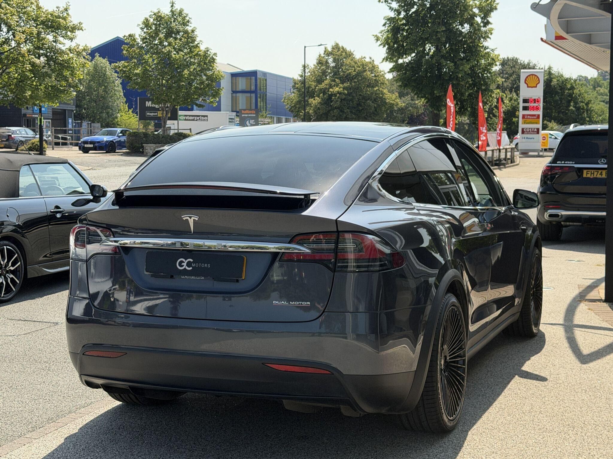 Tesla Model X Model X Gallery Image