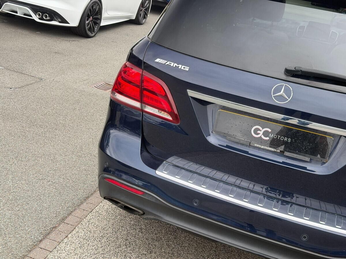 Mercedes-Benz GLE GLE Gallery Image