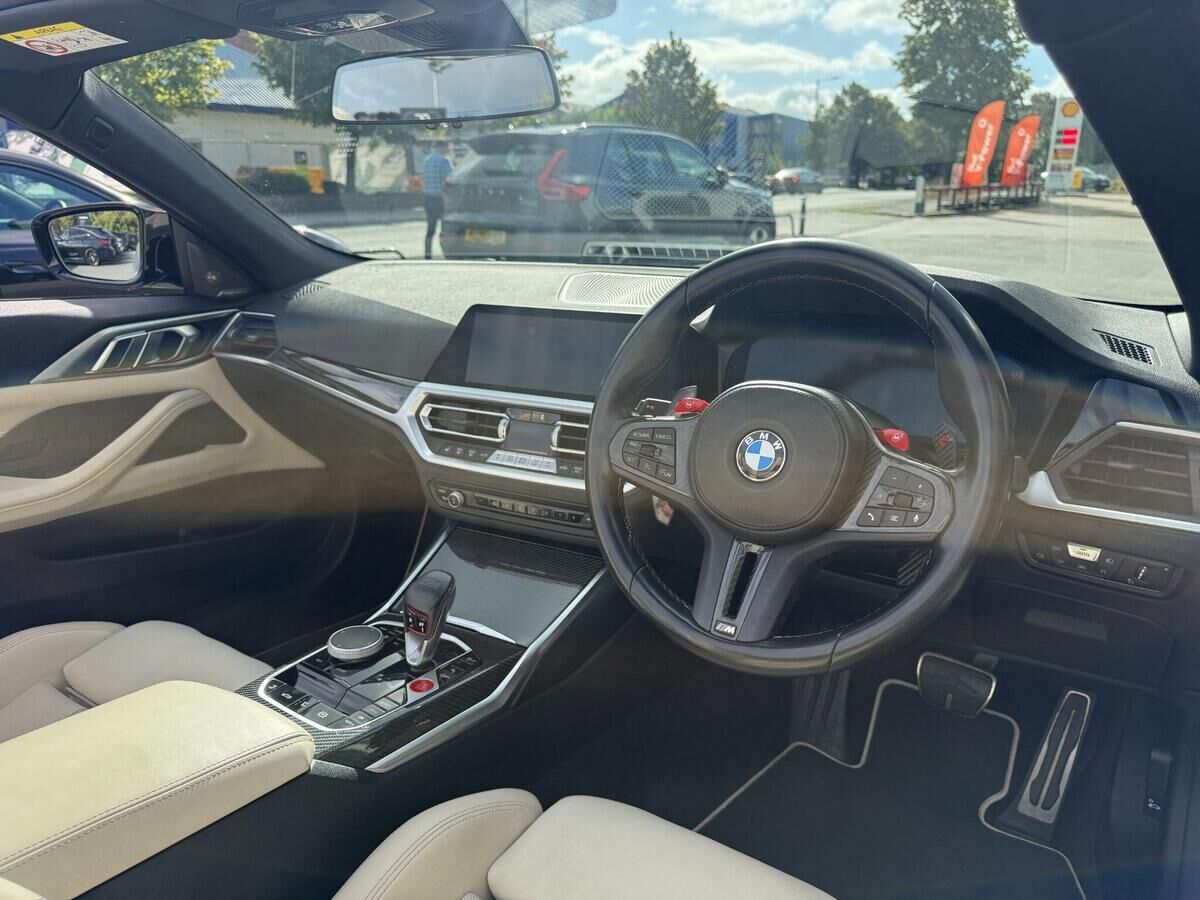 BMW M4 M4 Gallery Image