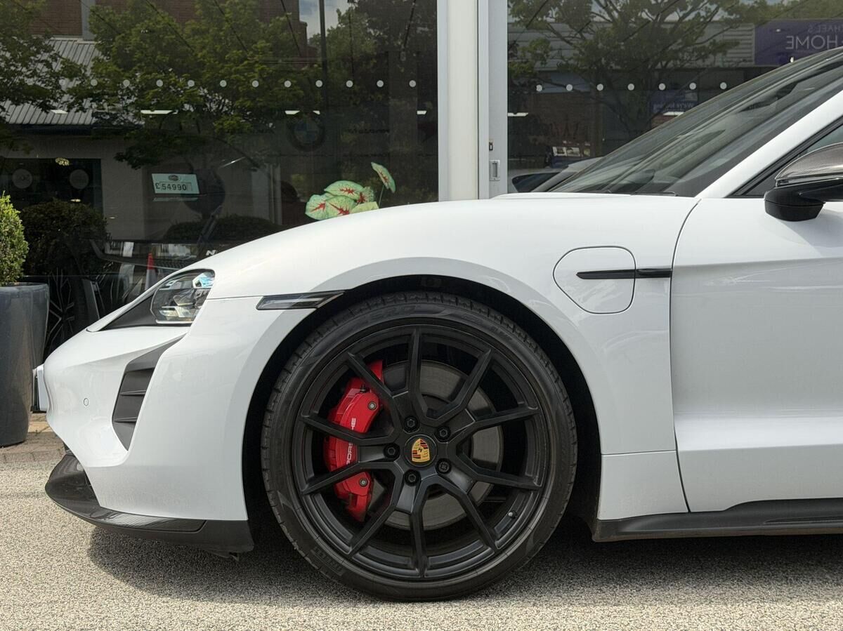 Porsche Taycan Taycan Gallery Image