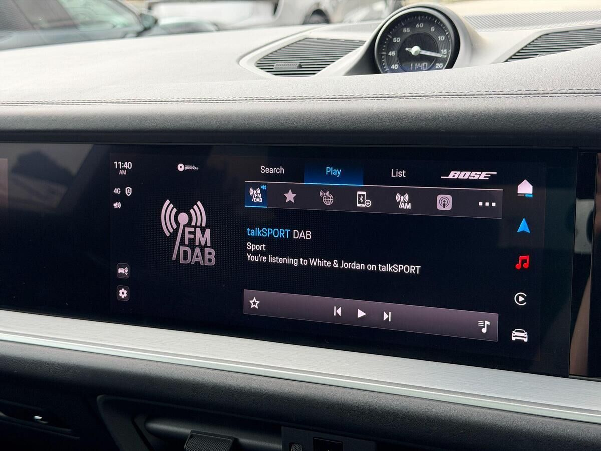 Porsche Cayenne Cayenne Gallery Image