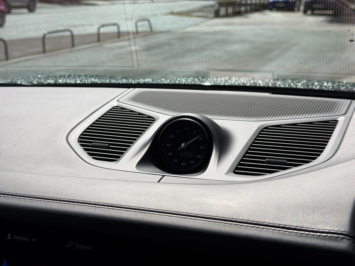 Porsche Cayenne Cayenne Gallery Image