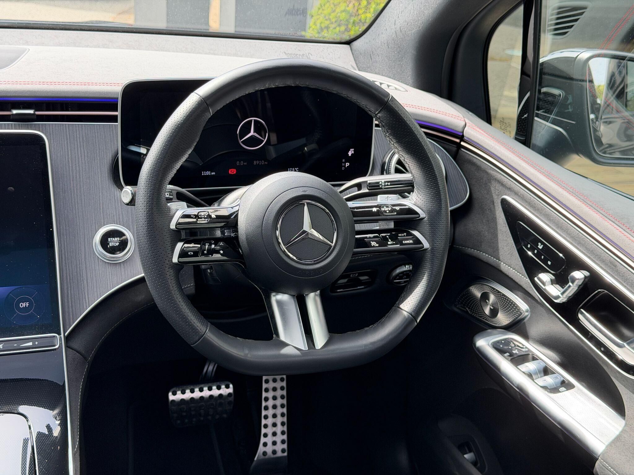 Mercedes-Benz EQE EQE Gallery Image