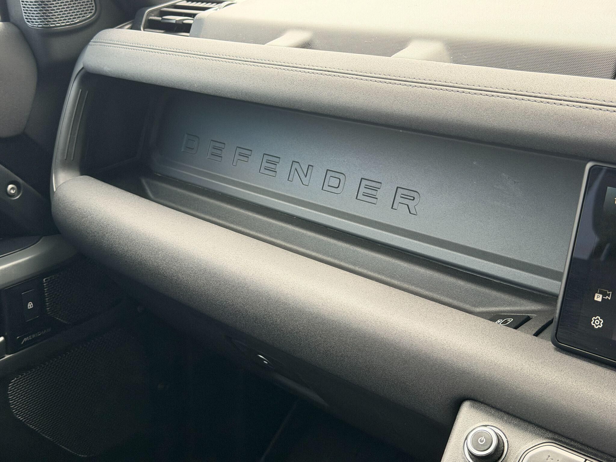 Land Rover Defender 110 Defender 110 Gallery Image