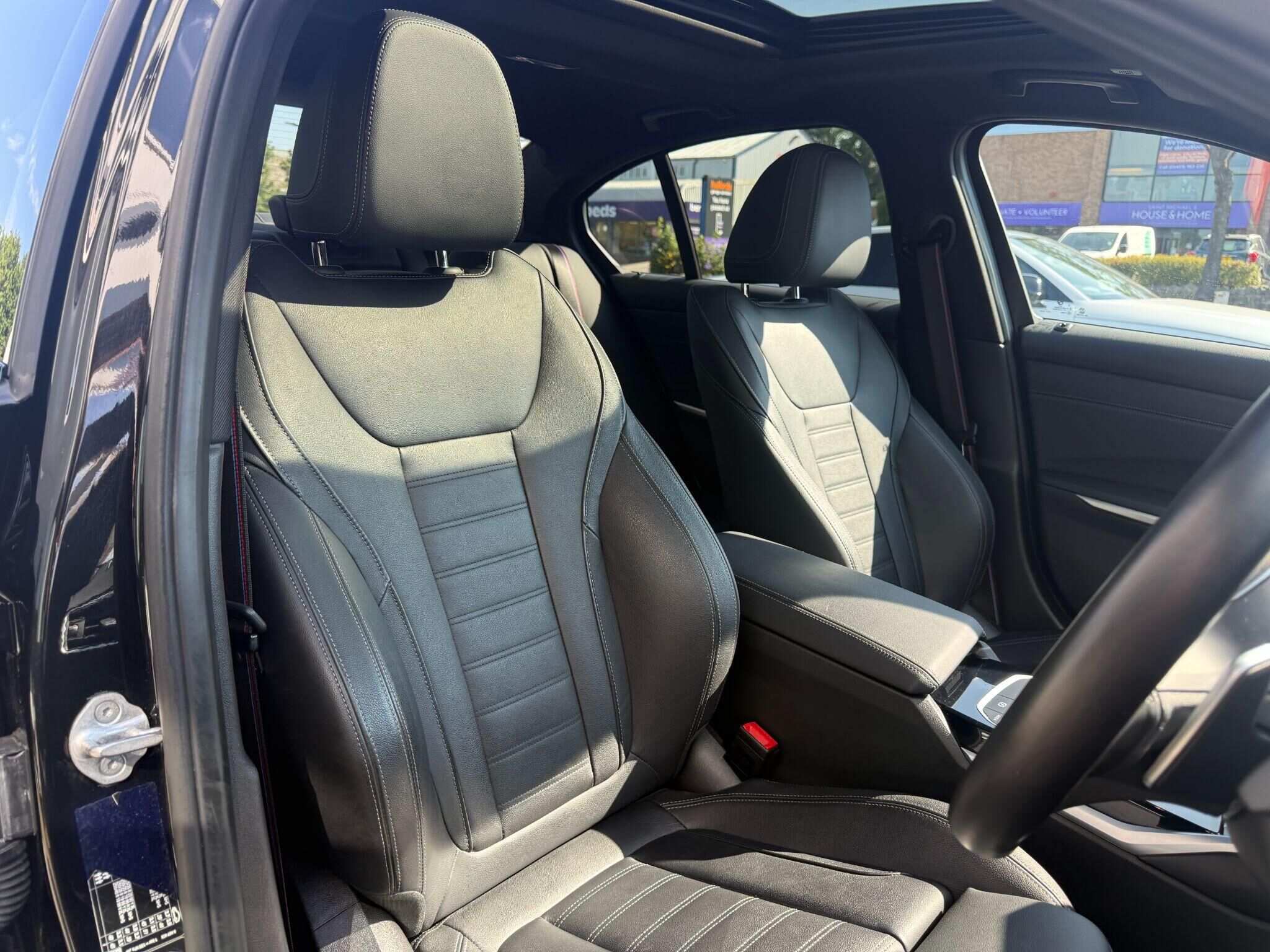 BMW 3 Series 3 Series Gallery Image