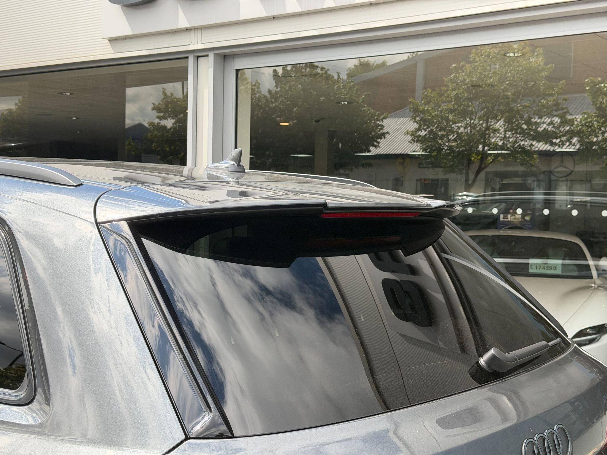 Audi SQ7 SQ7 Gallery Image