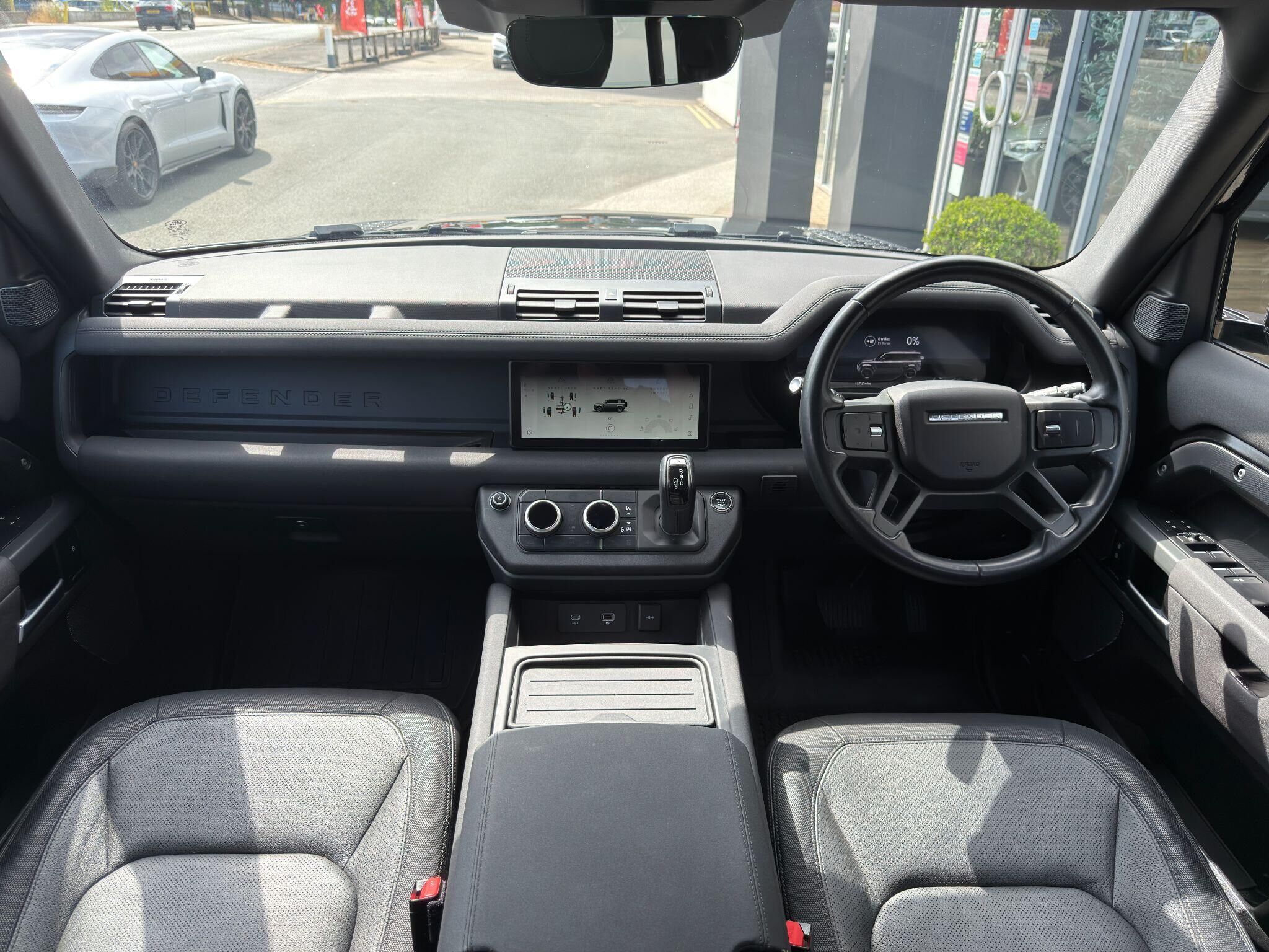 Land Rover Defender 110 Defender 110 Gallery Image