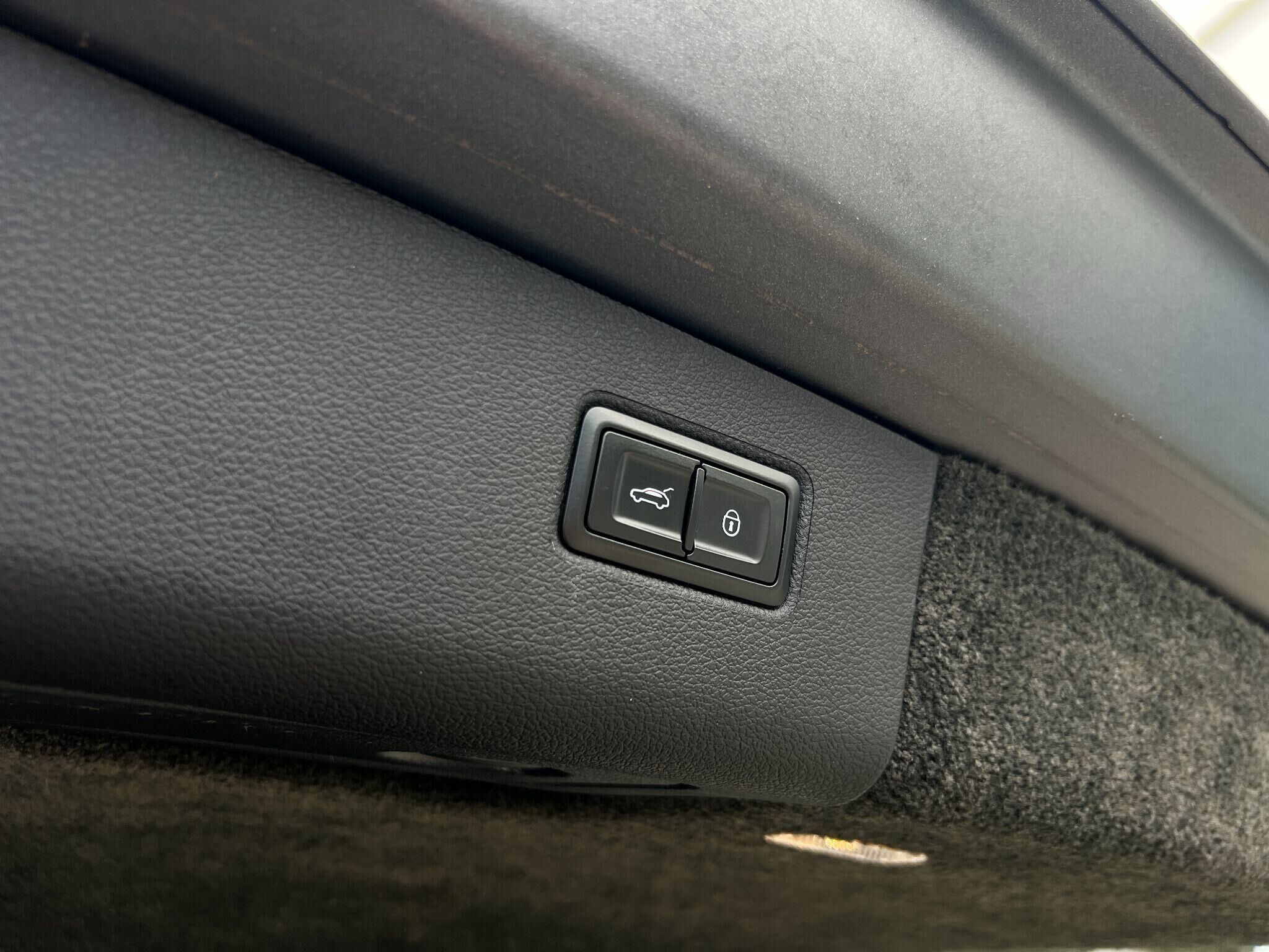 Bentley Bentayga Bentayga Gallery Image