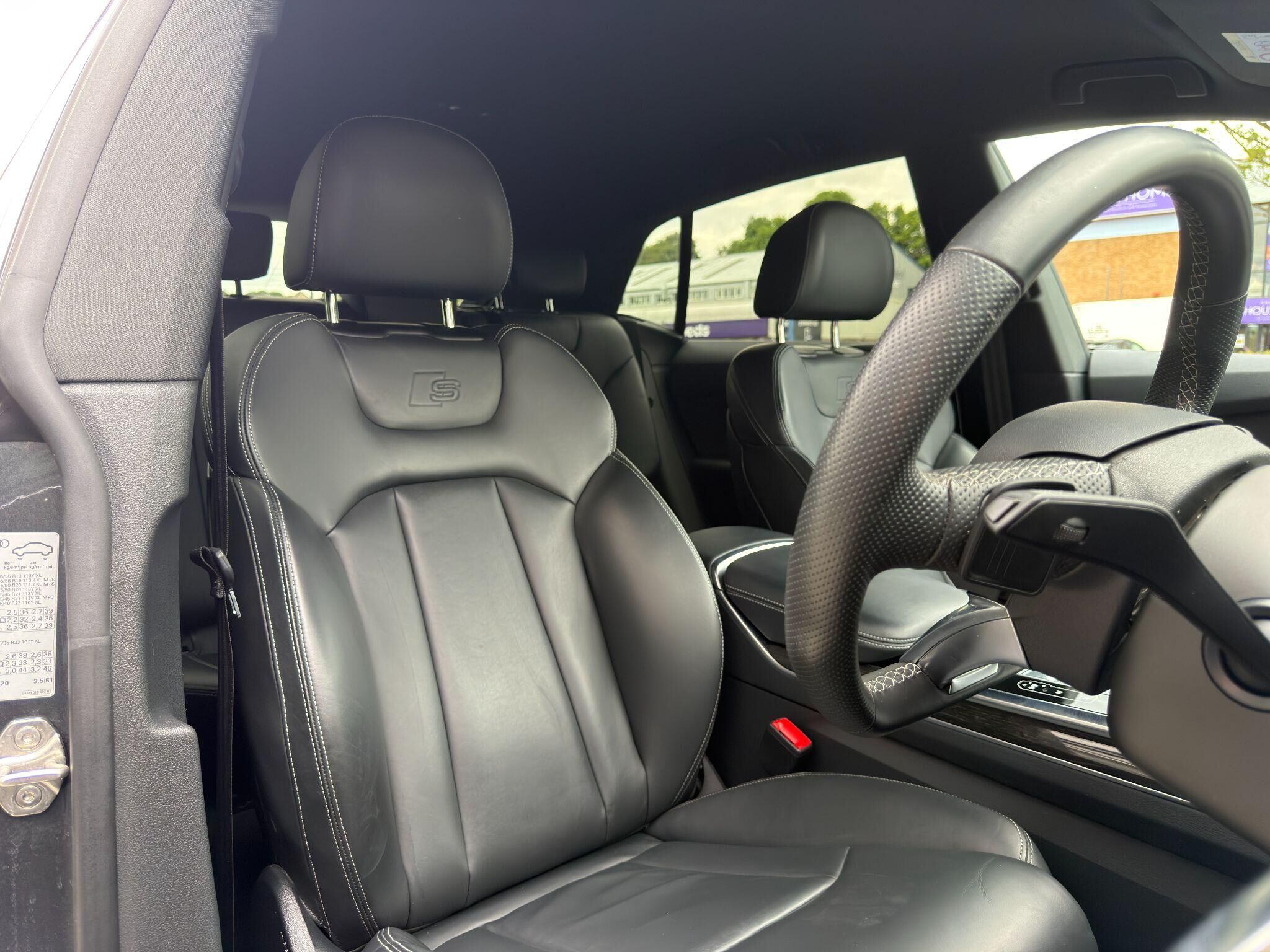 Audi Q8 Q8 Gallery Image