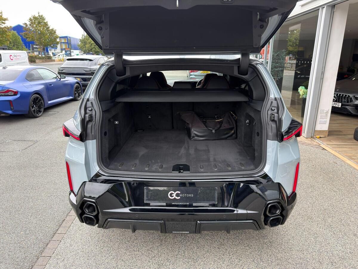 BMW XM XM Gallery Image