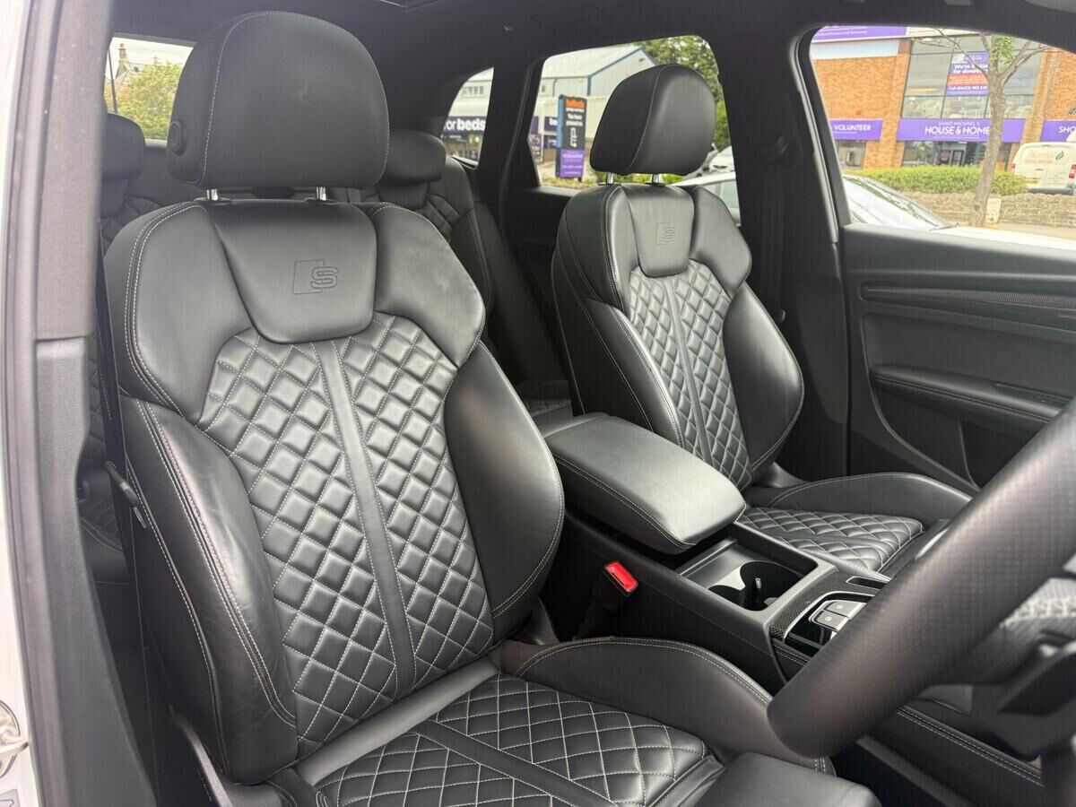 Audi SQ5 SQ5 Gallery Image