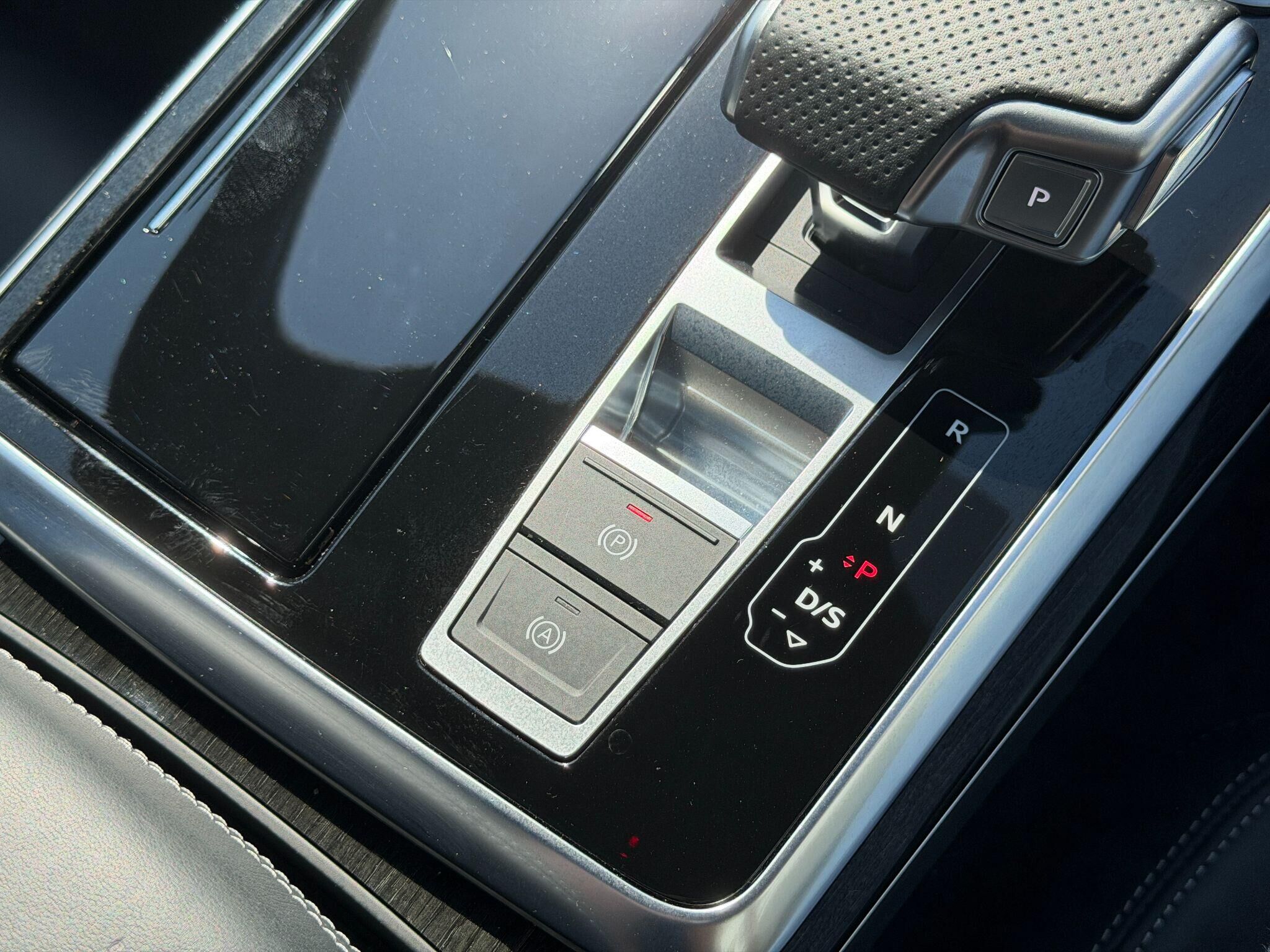 Audi SQ7 SQ7 Gallery Image