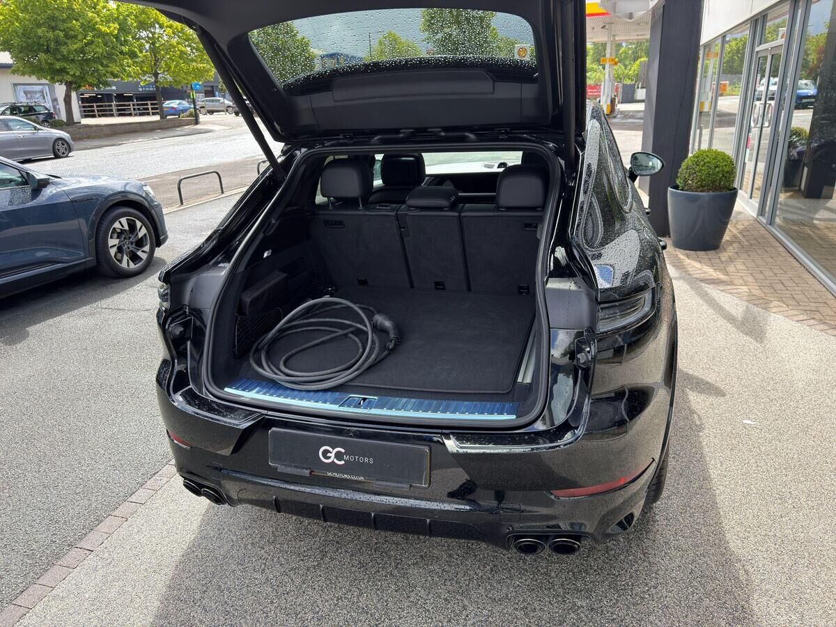 Porsche Cayenne Cayenne Gallery Image