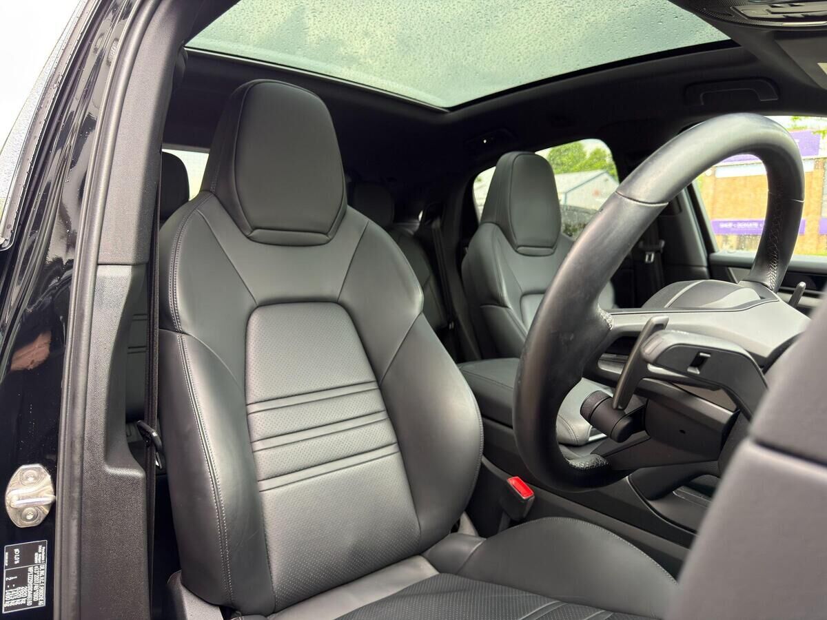 Porsche Cayenne Cayenne Gallery Image