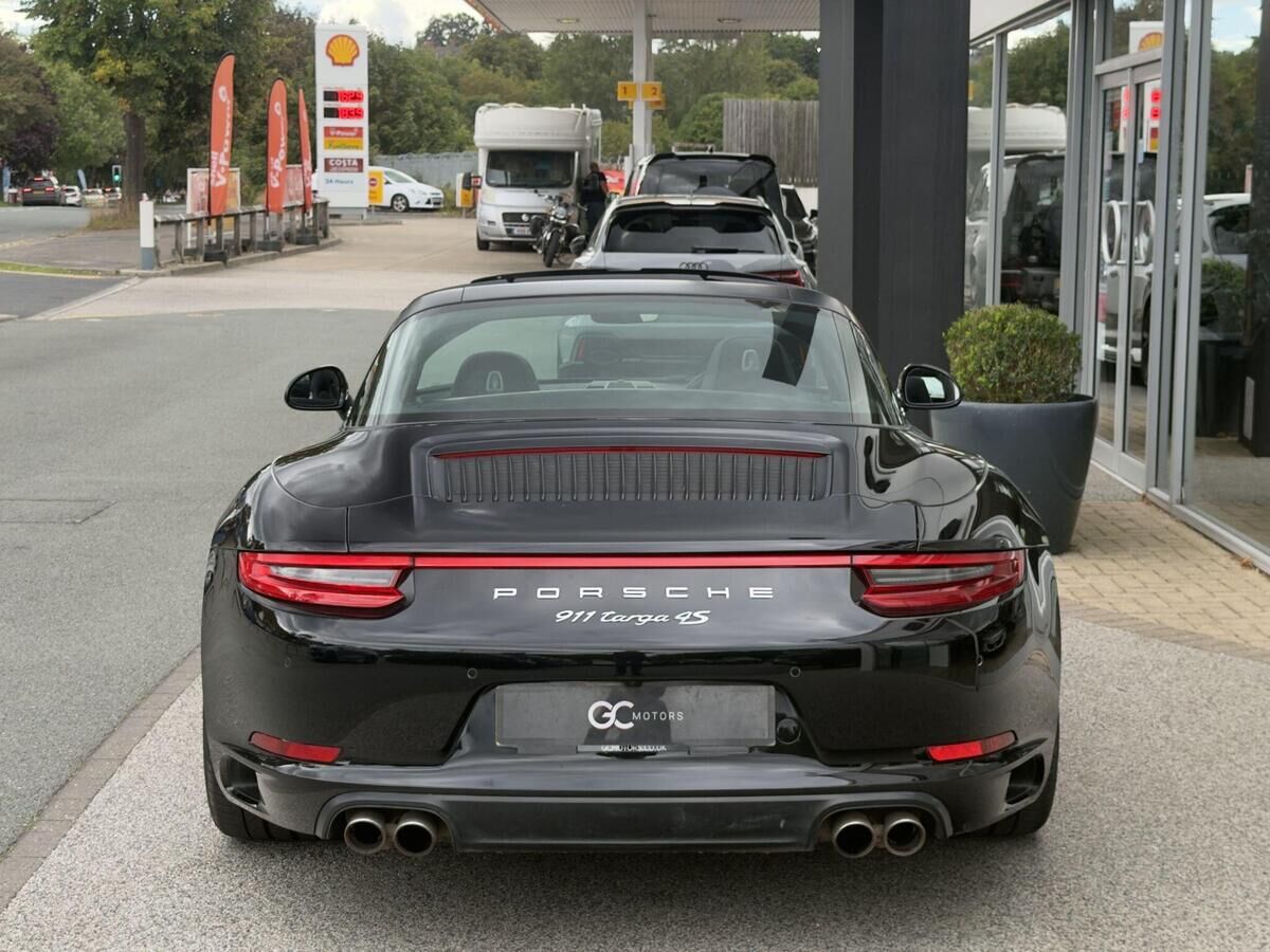 Porsche 911 911 Gallery Image