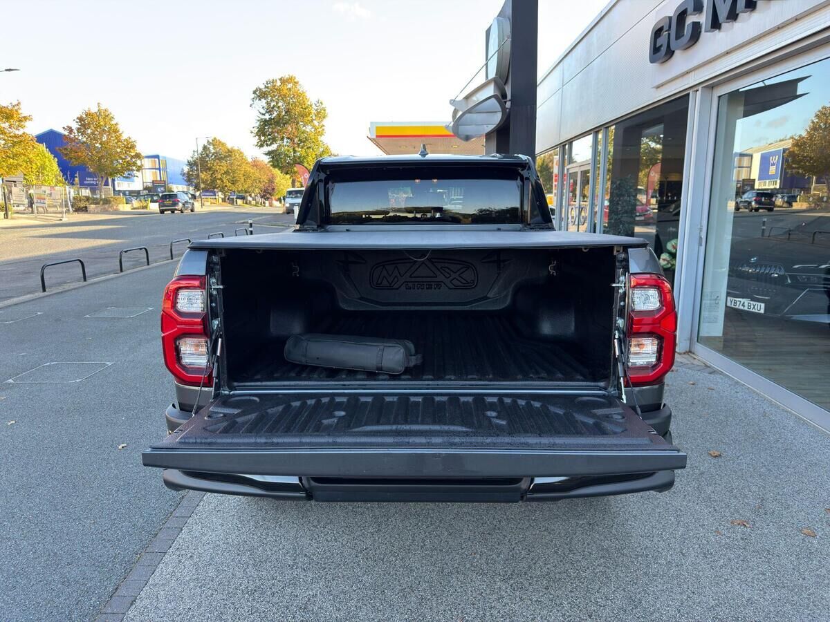 Toyota Hilux Hilux Gallery Image