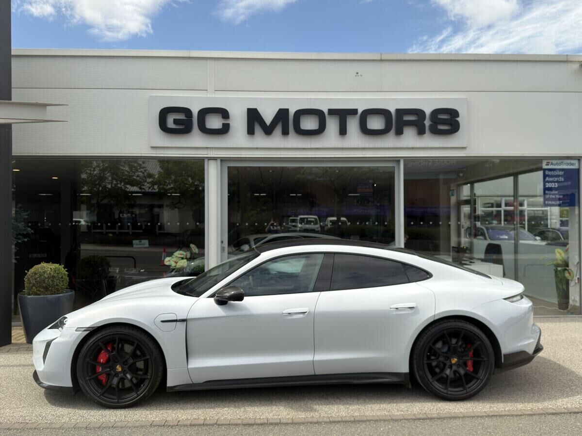 Porsche Taycan Taycan Gallery Image