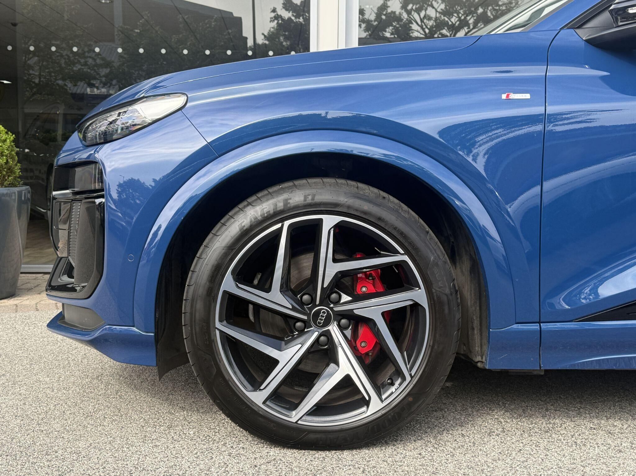 Audi Q6 e-tron Q6 e-tron Gallery Image