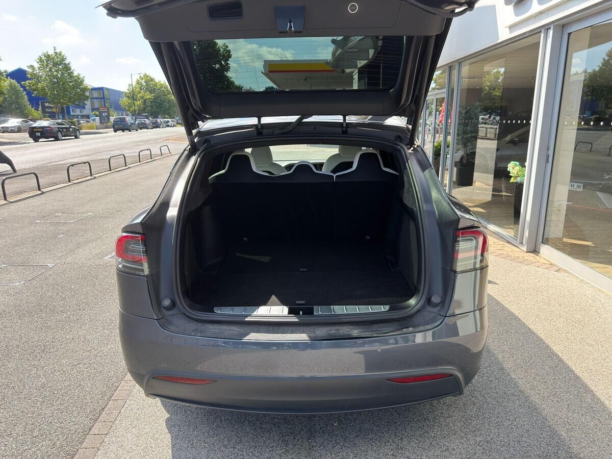Tesla Model X Model X Gallery Image