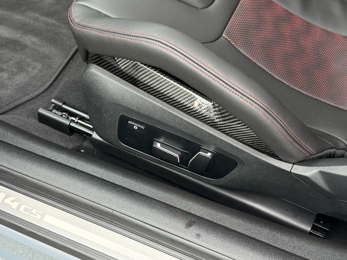 BMW M4 M4 Gallery Image