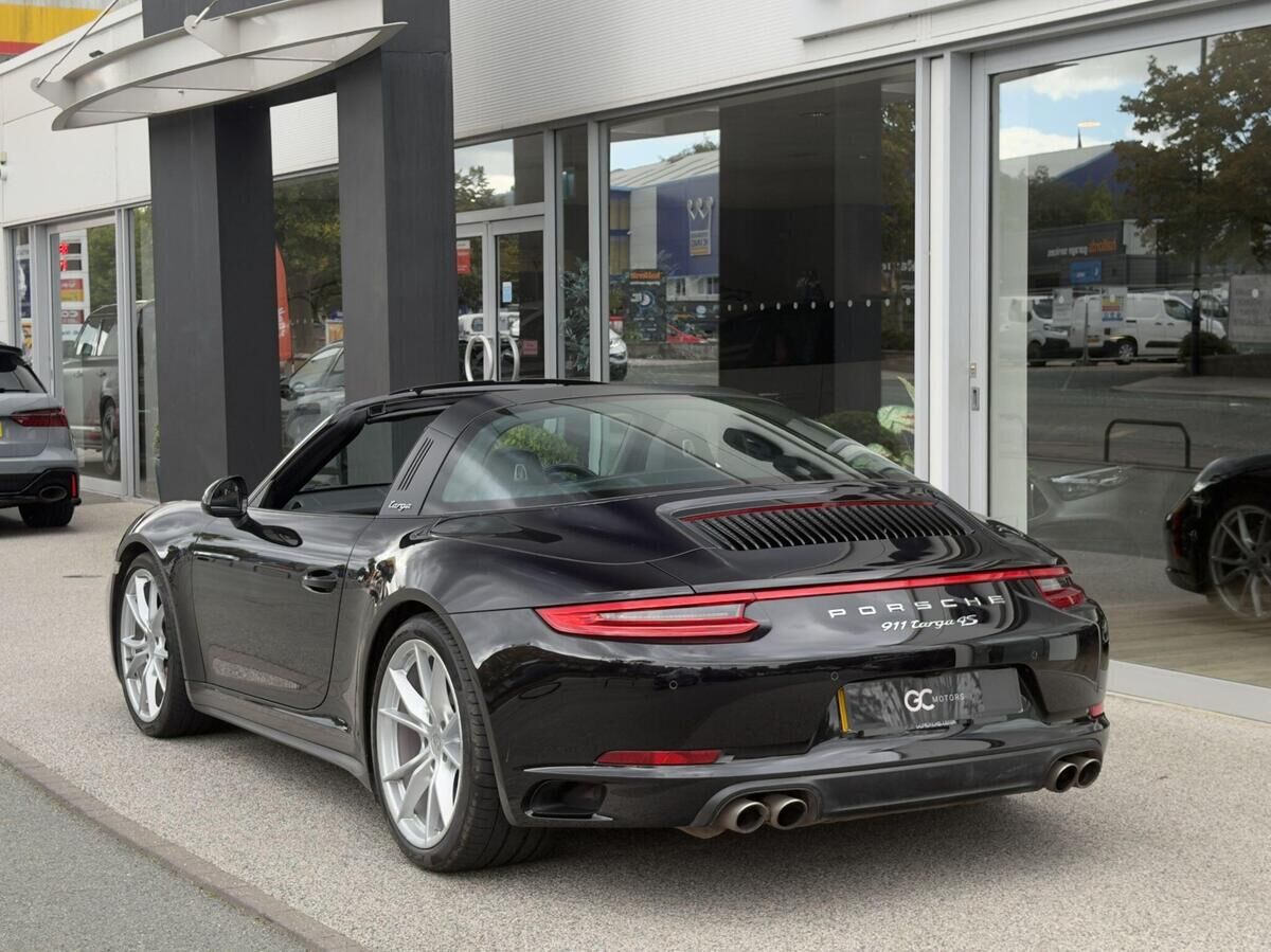 Porsche 911 911 Gallery Image