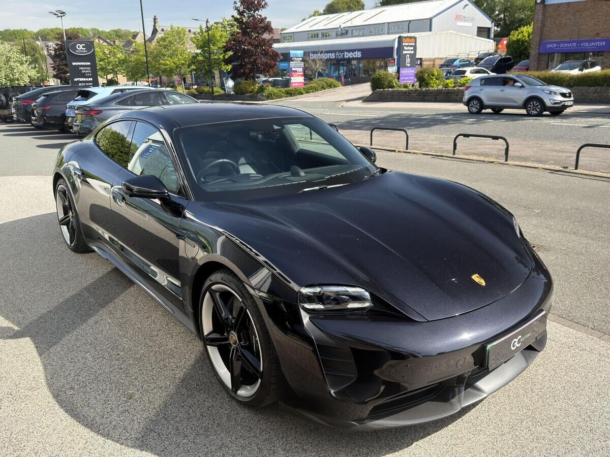 Porsche Taycan Taycan Gallery Image