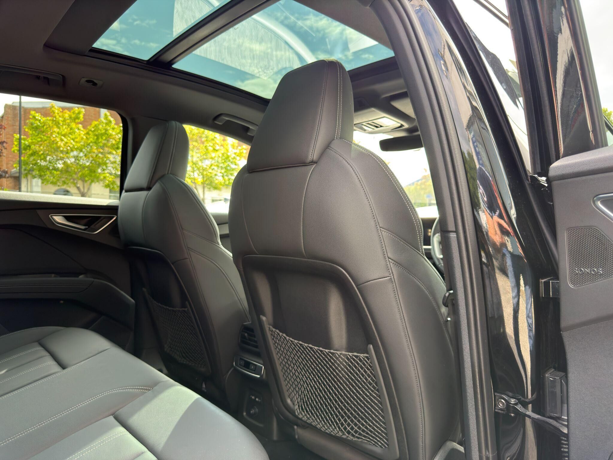 Audi Q4 e-tron Q4 e-tron Gallery Image