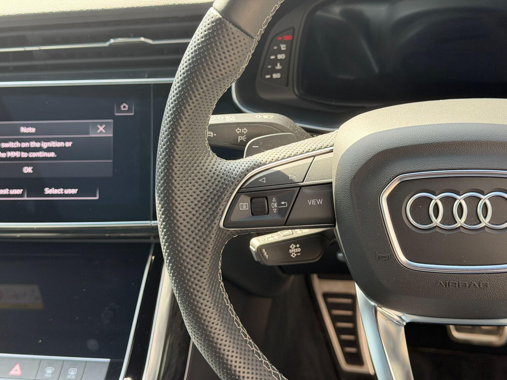 Audi SQ7 SQ7 Gallery Image
