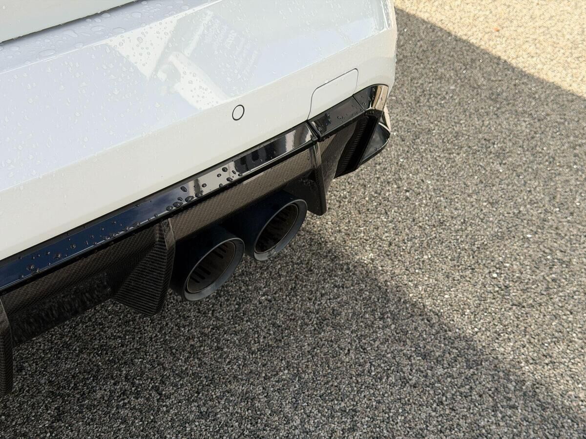 BMW M4 M4 Gallery Image