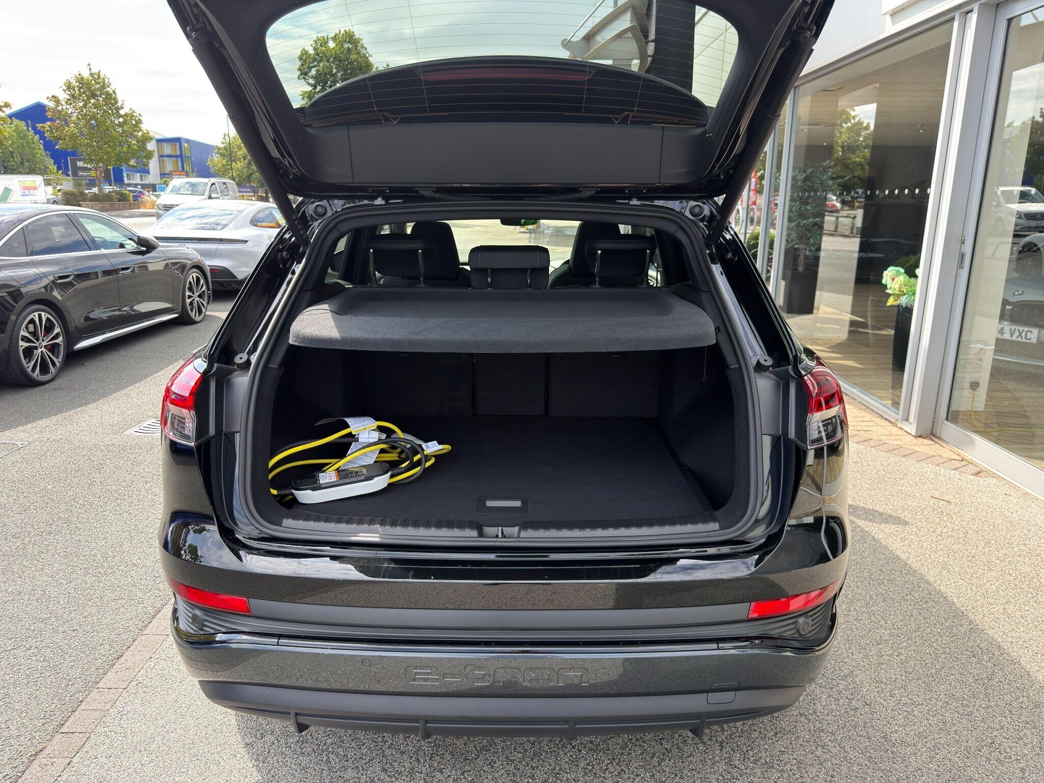 Audi Q4 e-tron Q4 e-tron Gallery Image