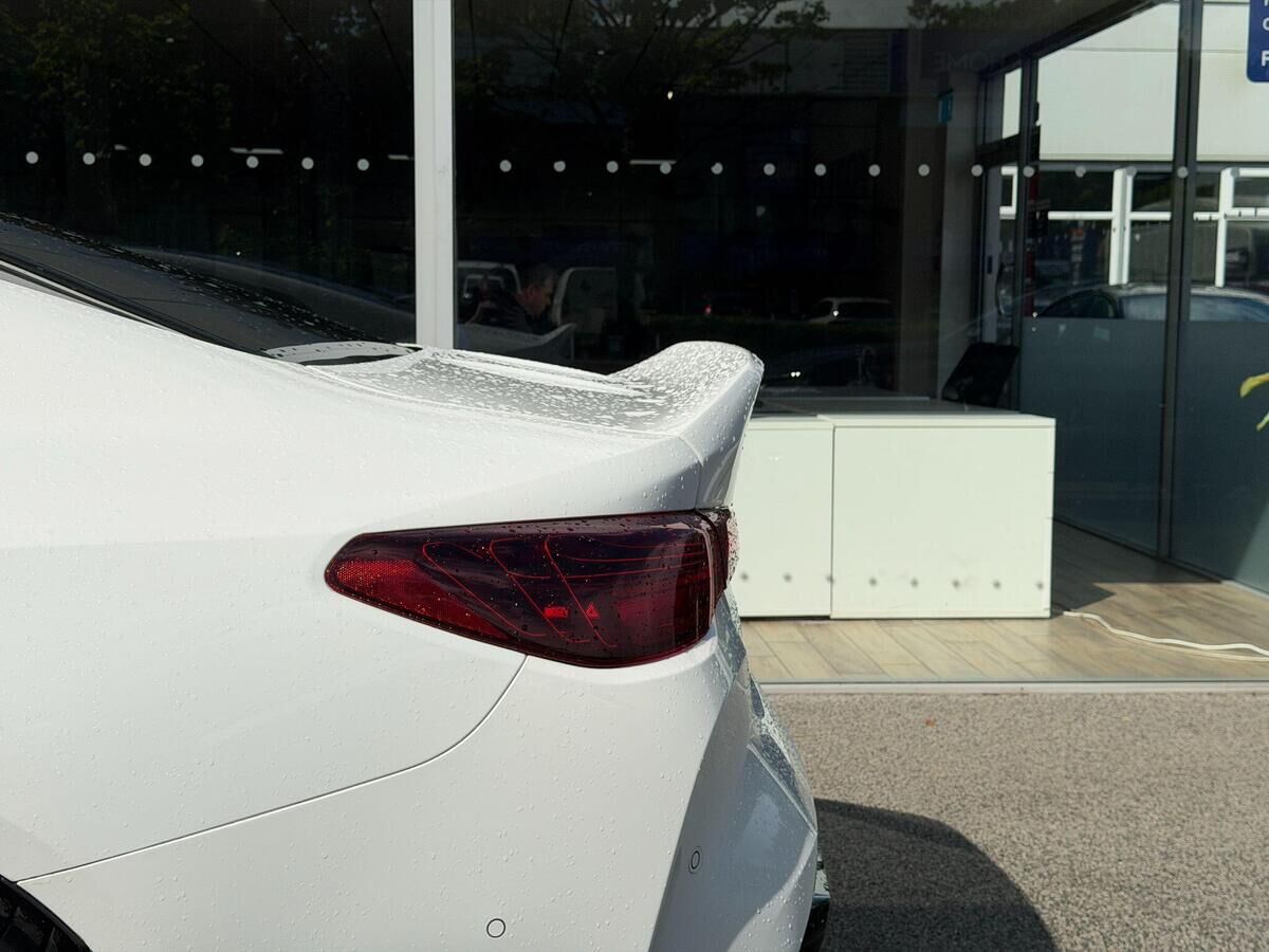 BMW M4 M4 Gallery Image