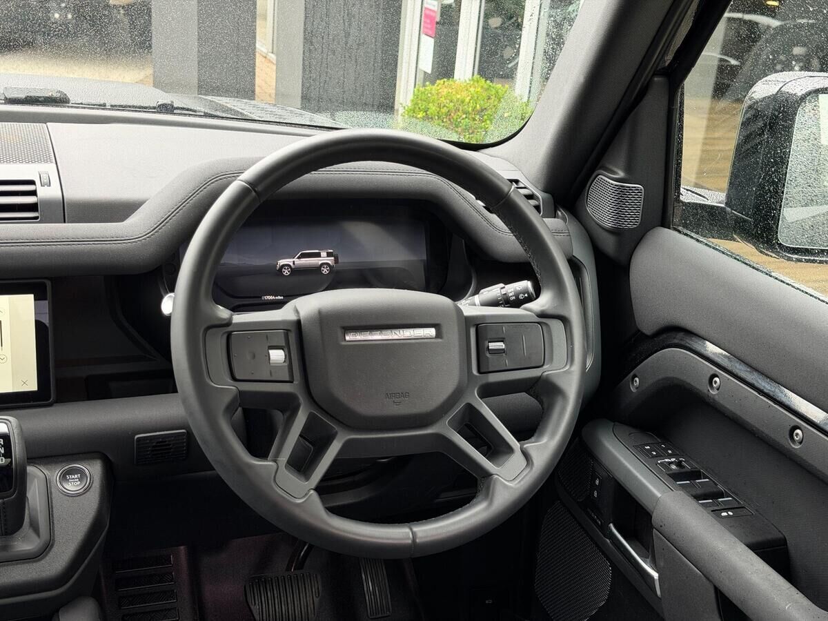 Land Rover Defender 110 Defender 110 Gallery Image