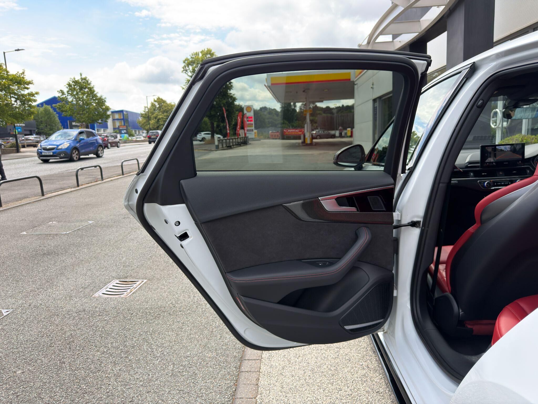 Audi S4 S4 Gallery Image