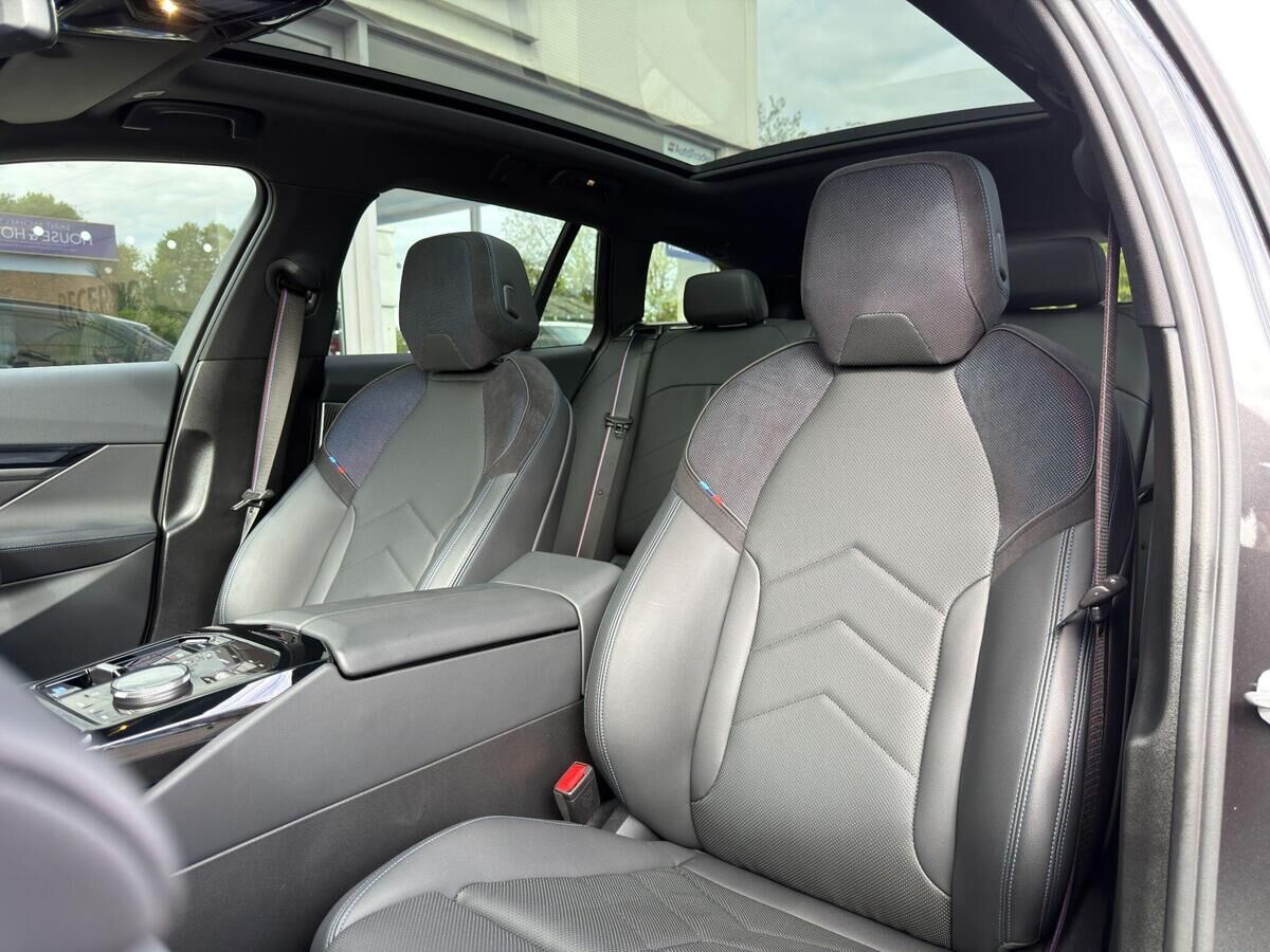BMW i5 i5 Gallery Image