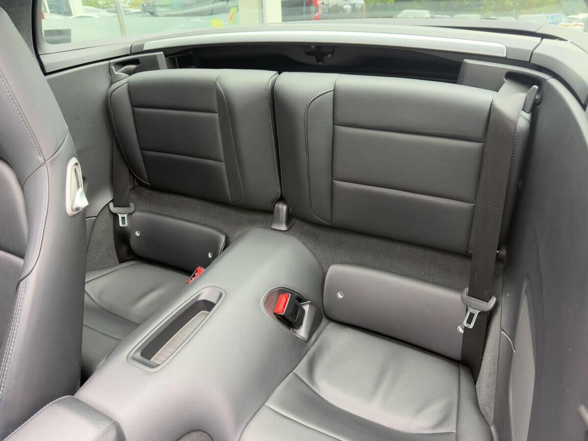 Porsche 911 911 Gallery Image