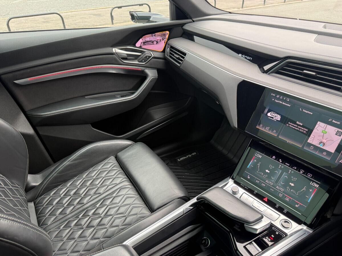 Audi Q8 e-tron Q8 e-tron Gallery Image