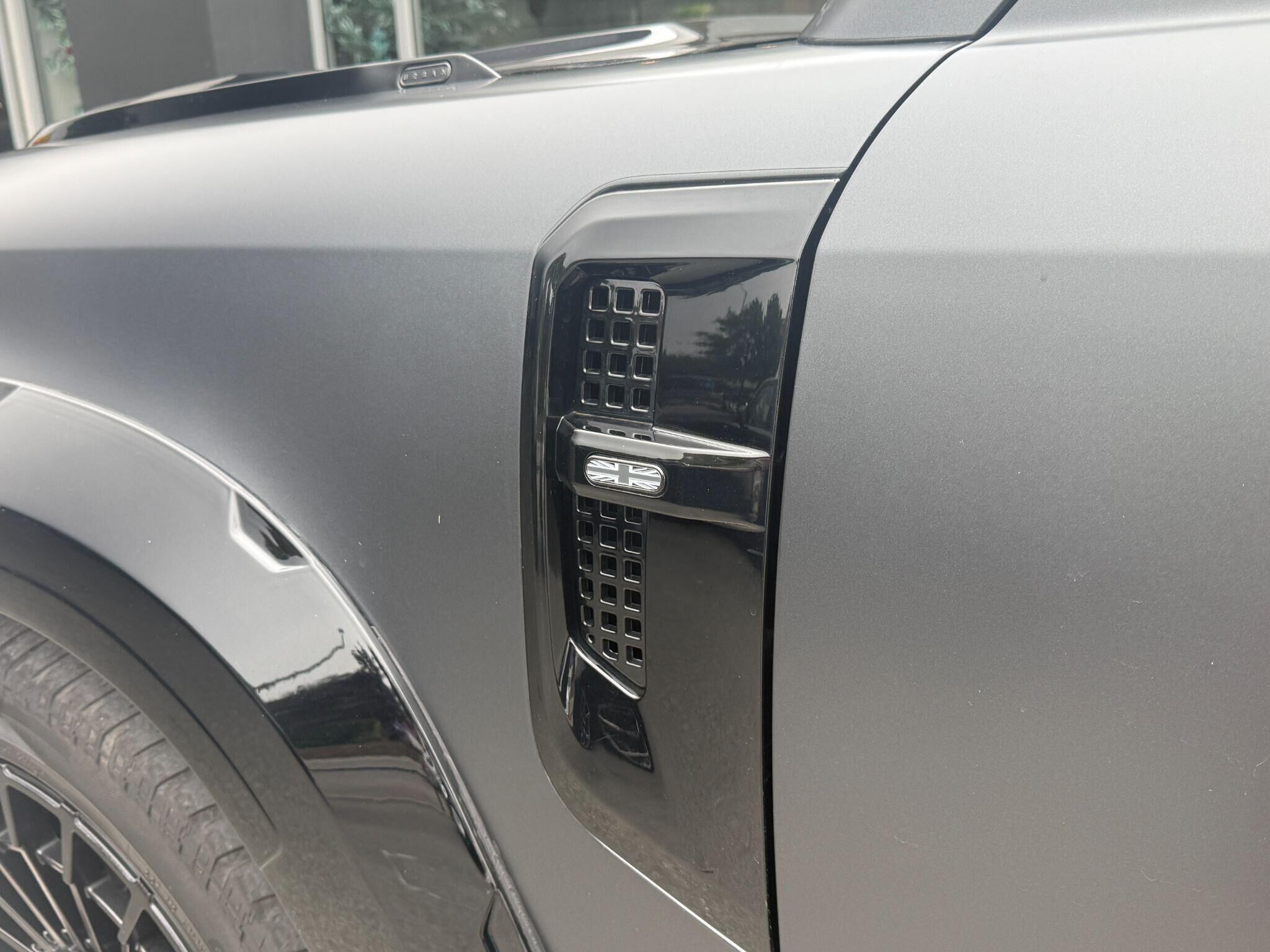 Land Rover Defender 90 Defender 90 Gallery Image