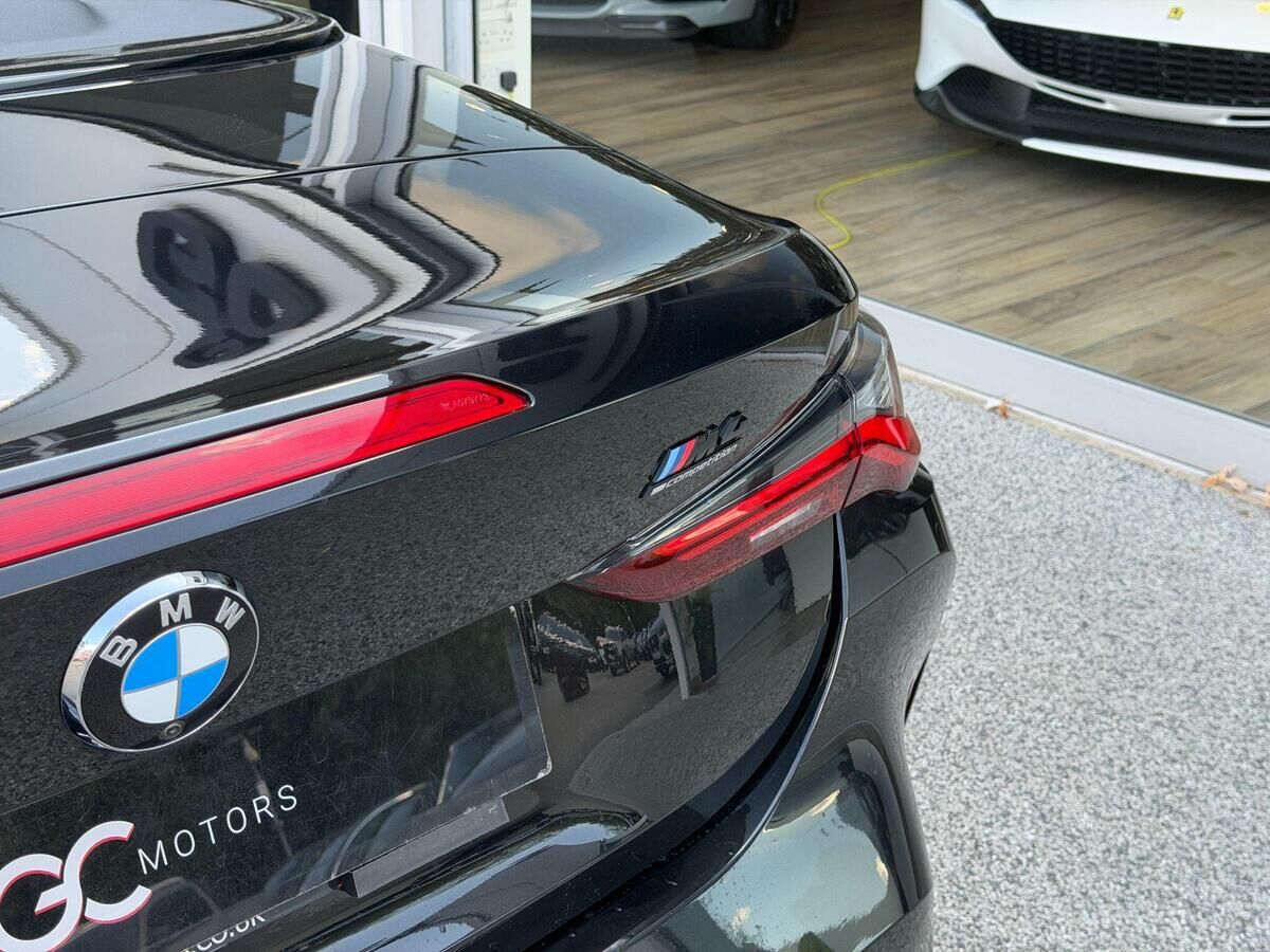 BMW M4 M4 Gallery Image