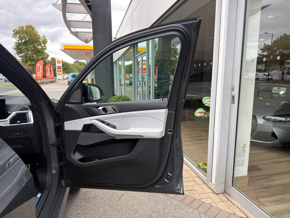 BMW X5 X5 Gallery Image